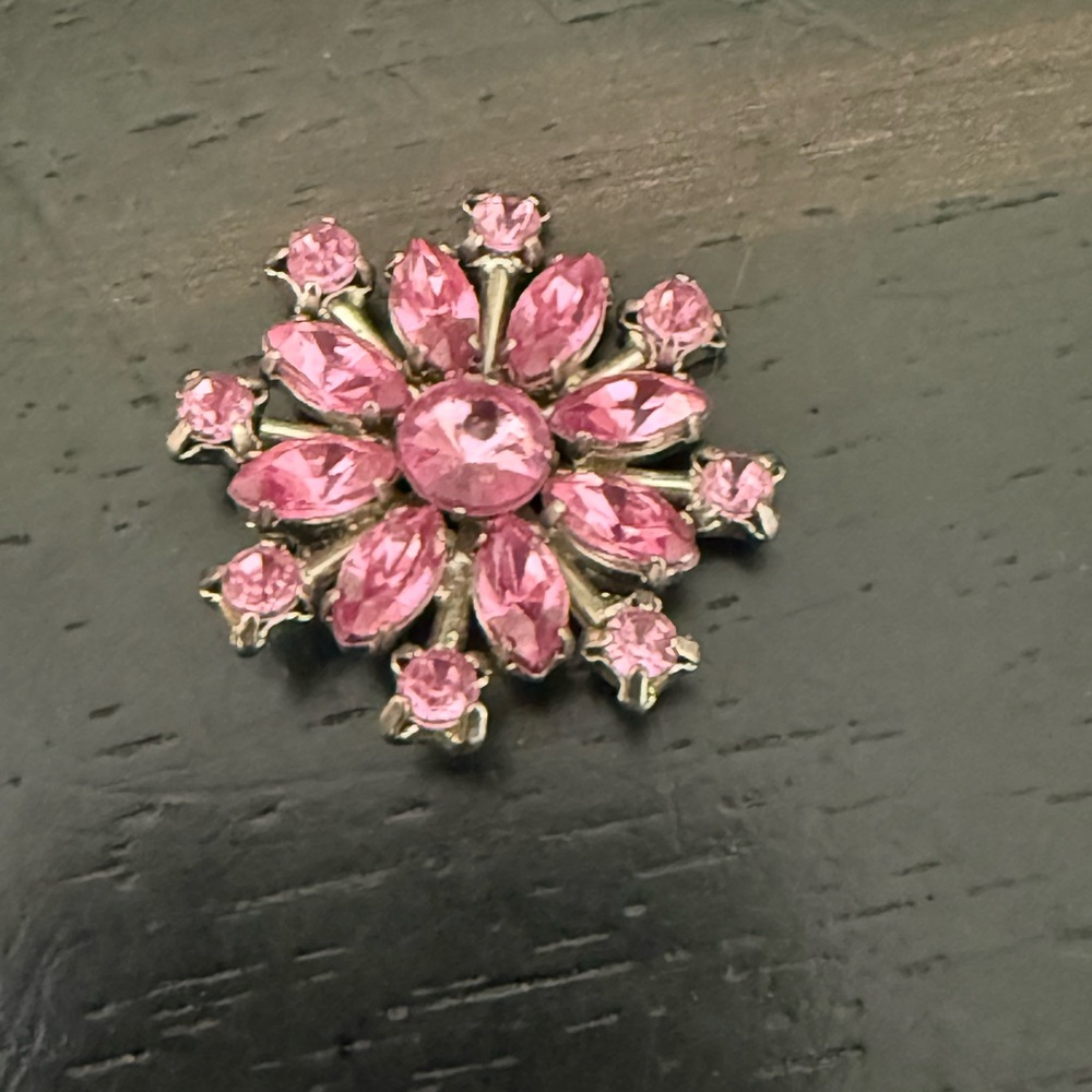 Elegant Pink Floral Brooch